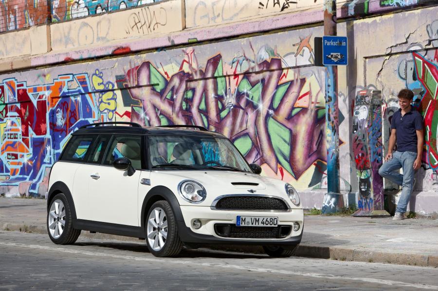  Mini Cooper S Clubman 2011 года  (фото 13 из 26)